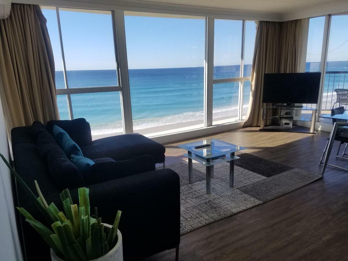 Golden Sands On The Beach - Absolute Beachfront Apartments Main Beach Exterior photo